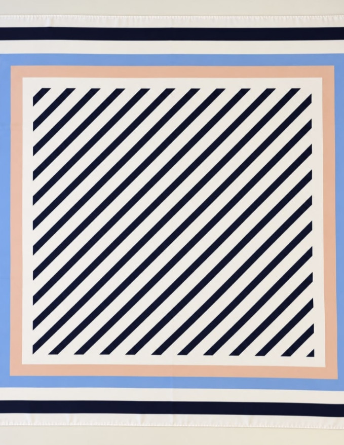 Desenli İpeksi Saten Fular 70x70 cm